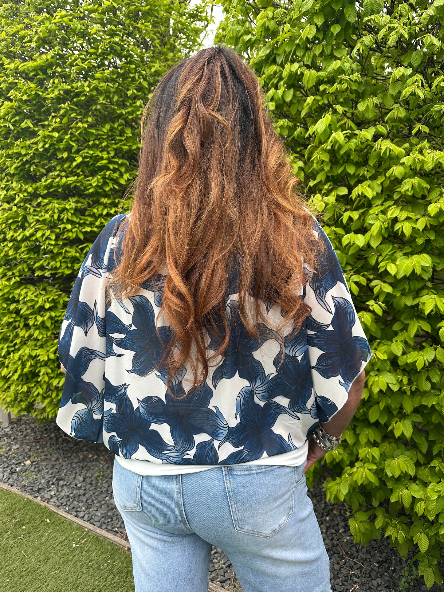 VLEERMUIS KORTE MOUW PRINT BLOEM NAVY