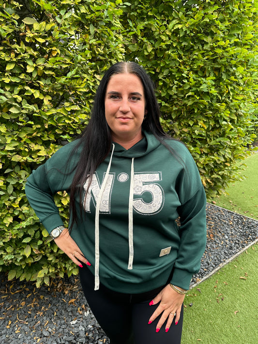 Hoodie met No 5 glitter DENNENGROEN