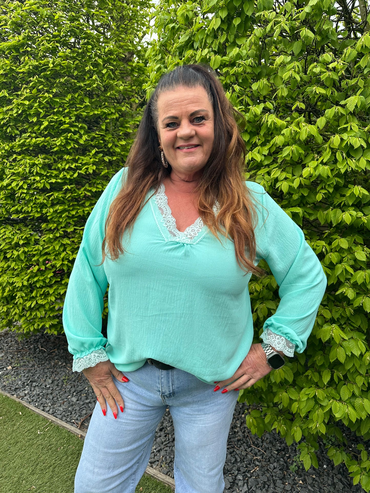 Blouse kant V hals MINT