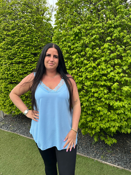 Hemd kant LICHT BLAUW