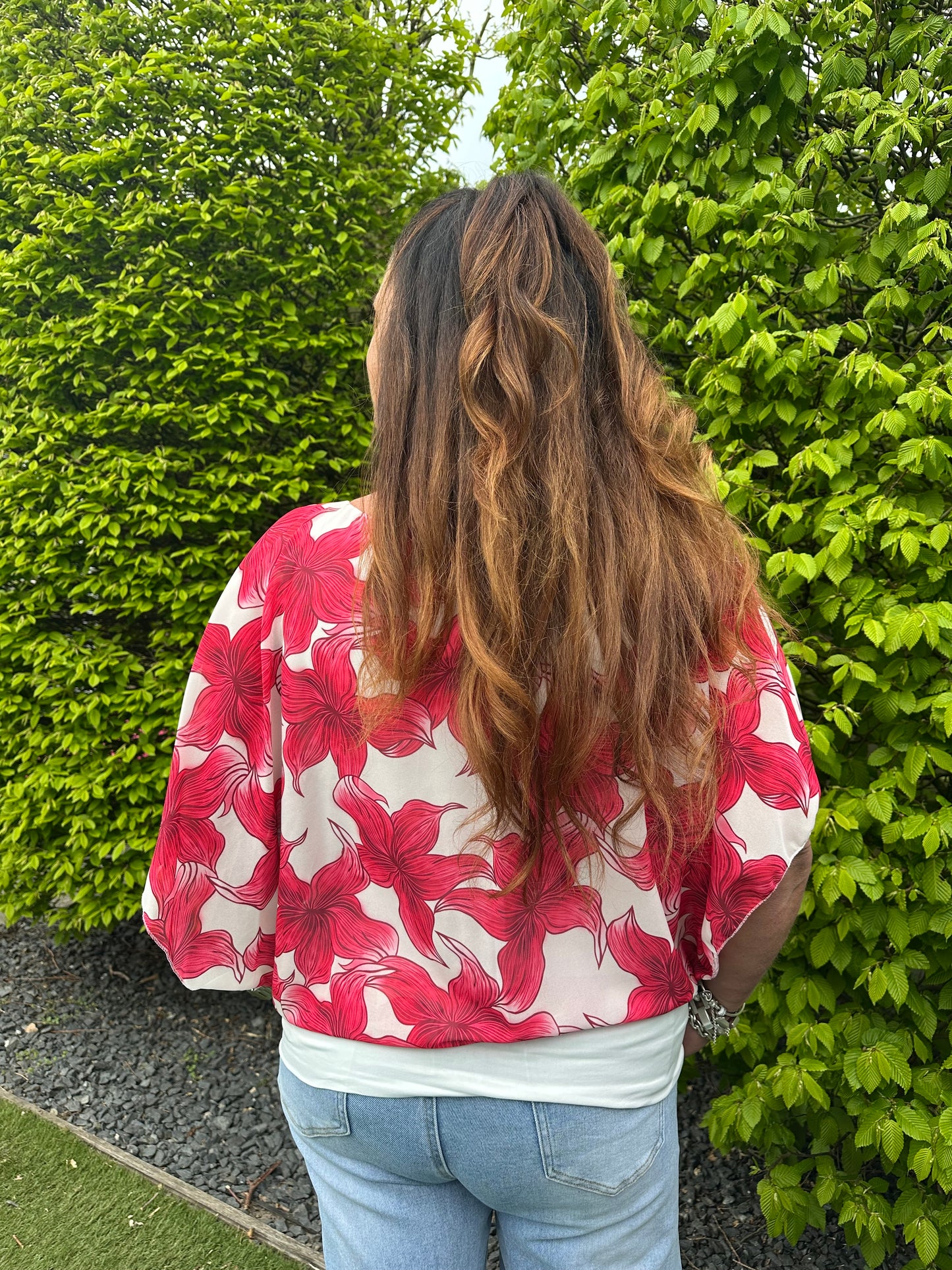 VLEERMUIS KORTE MOUW PRINT BLOEM ROOD