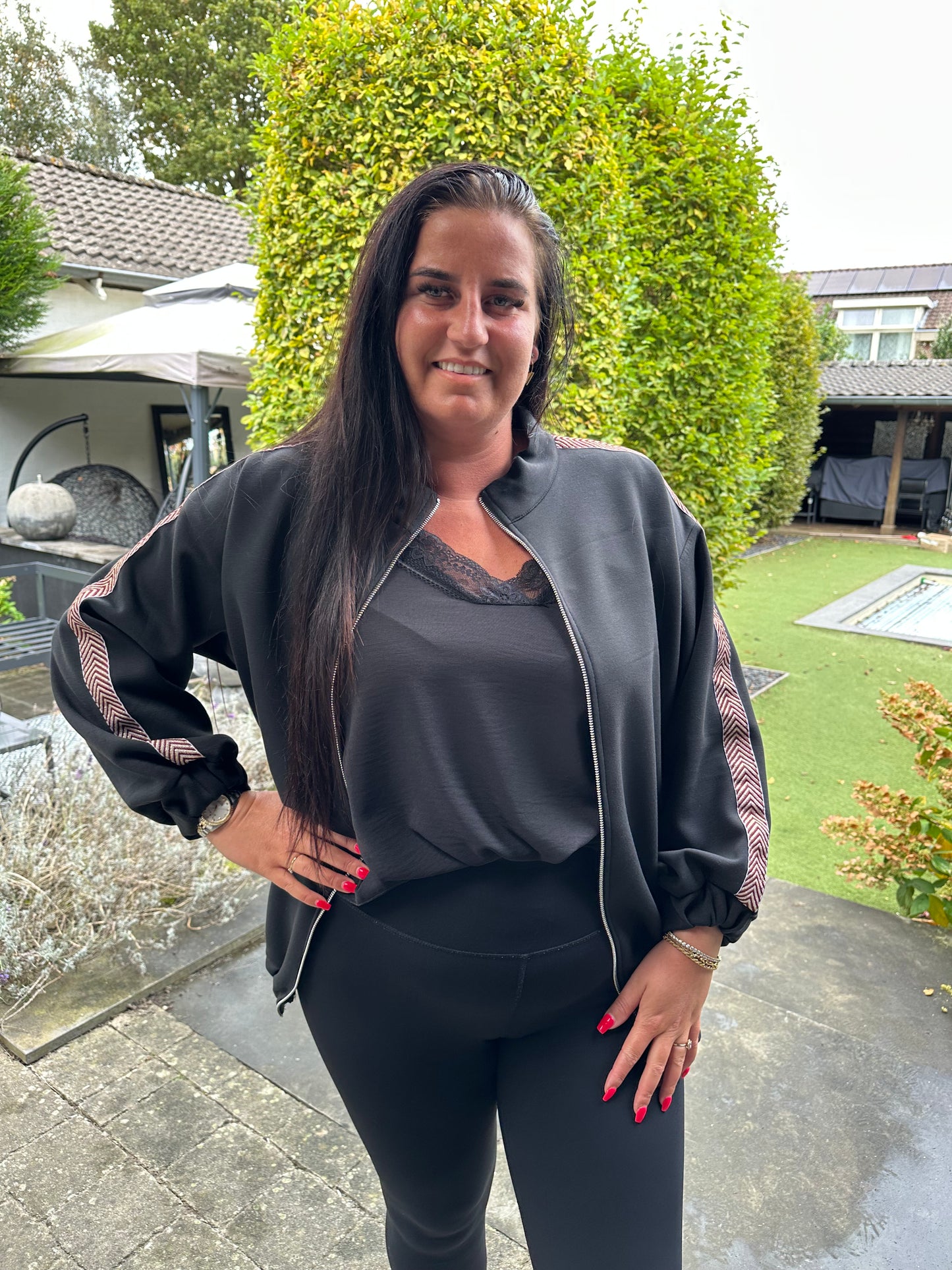 Bomber vestje met streep ZWART