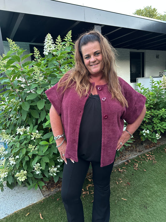 Mouwloos vest 3 KNOPEN BORDEAUX