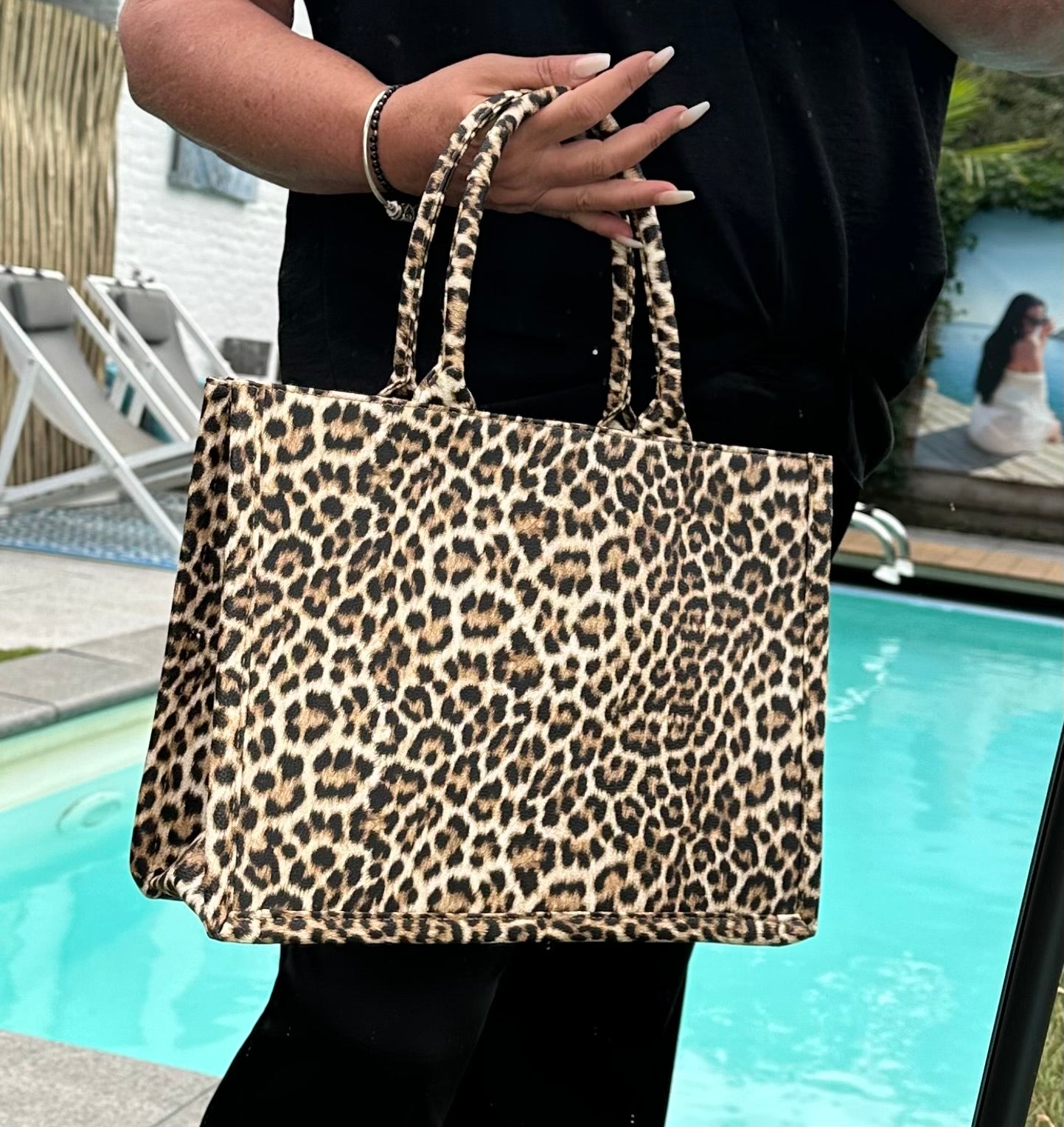 PANTER BRUIN D3296