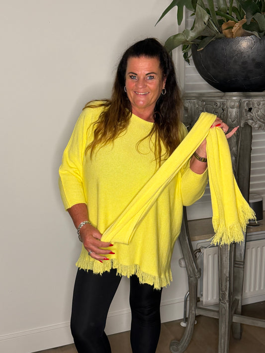 Trui met franjes en sjaal GEEL